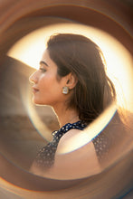 Load image into Gallery viewer, Nova