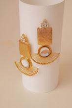 Load image into Gallery viewer, Edgy Gold