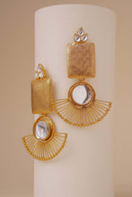 Load image into Gallery viewer, Edgy Gold