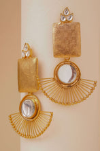 Load image into Gallery viewer, Edgy Gold