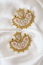 Load image into Gallery viewer, Gulestan