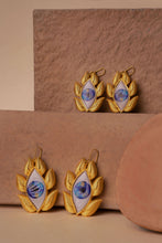 Load image into Gallery viewer, Illusion