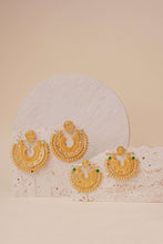 Load image into Gallery viewer, Signature Small Gold