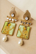 Load image into Gallery viewer, Umrao Jan