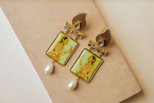 Load image into Gallery viewer, Umrao Jan