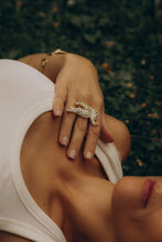 Load image into Gallery viewer, Bulbul Ring