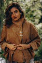 Load image into Gallery viewer, Bulbul Brooch