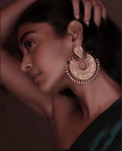 Load image into Gallery viewer, Signature Large Gold