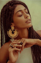 Load image into Gallery viewer, Signature Small Gold