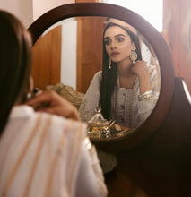 Load image into Gallery viewer, Rani Roopmati Set