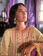 Load image into Gallery viewer, Edgy Gold