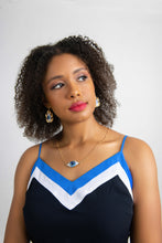 Load image into Gallery viewer, Illusion