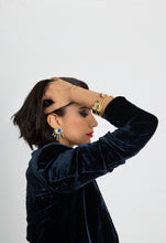 Load image into Gallery viewer, Ocean eyes earrings