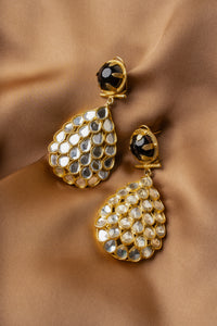 Kundun two faced