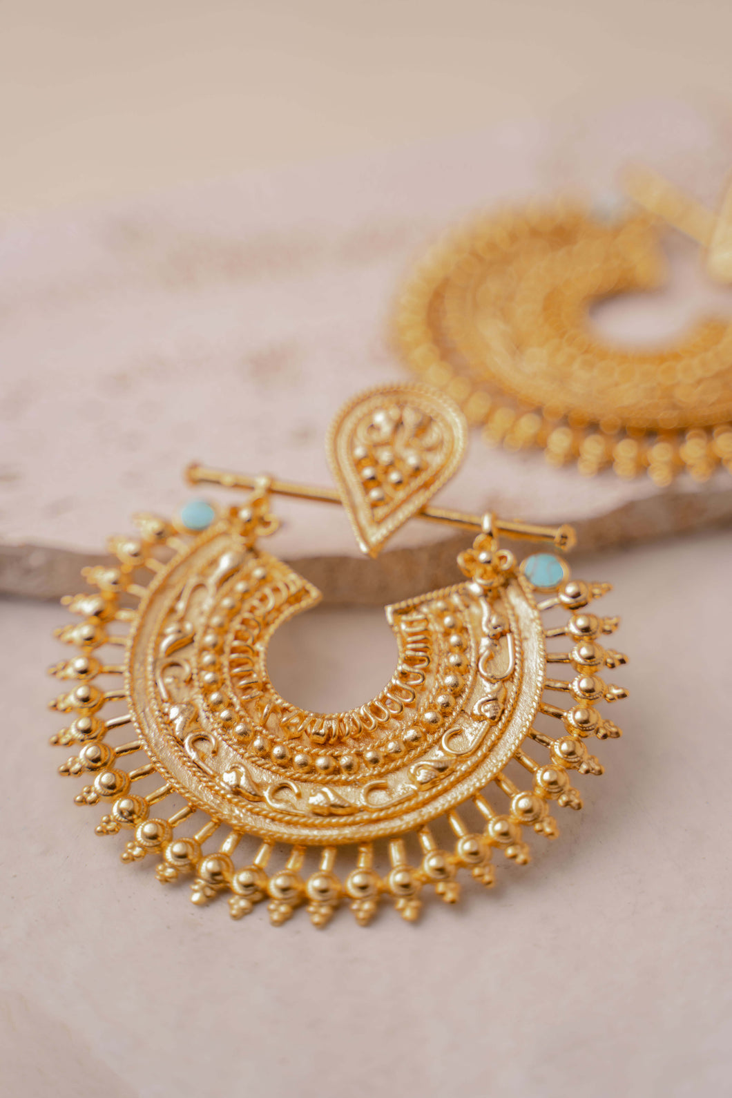 Signature Large Gold