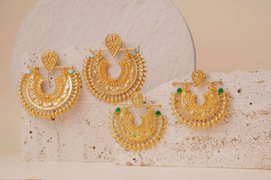Signature Small Gold