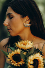 Load image into Gallery viewer, Verde Earrings
