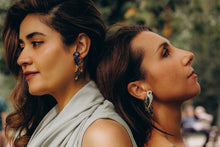 Load image into Gallery viewer, Whisper Earrings - White
